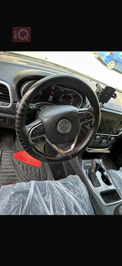 جيب جراند شيروكي